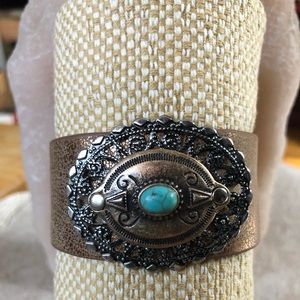 Native Style Leather Bracelet w/Turquoise CTR